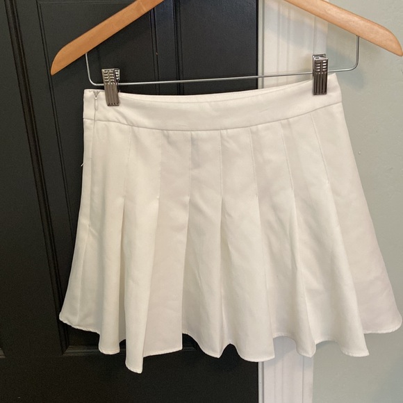 Tennis skirt perfect for summer - Picture 3 of 3